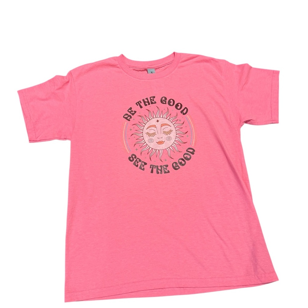 ☮️Made by Me! Pink Graphic Tee “Be the Good See the Good” Sun Face Boho